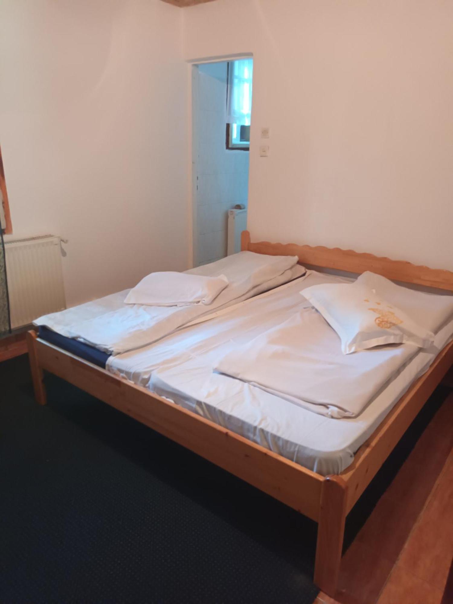 Antonia Hotel BaileTusnad Luaran gambar